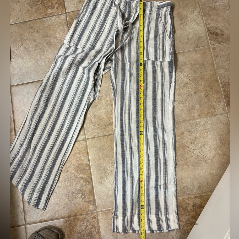 ▪️GAP Wide Leg Striped Pants - Picture 9 of 12